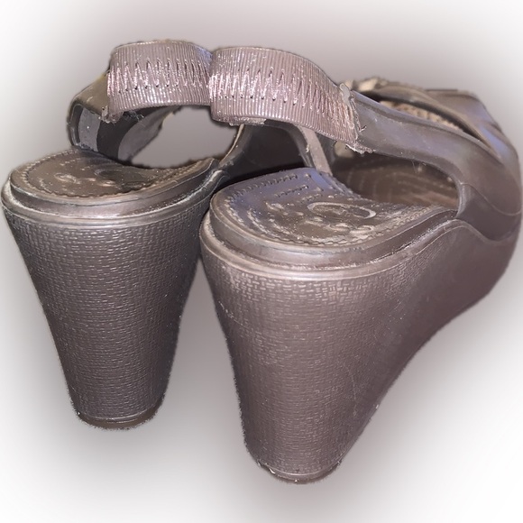 Crocs Farrah Chocolate Brown Slingback Foam Wedge Peep Toe Sandals Heels 10 W - Picture 5 of 8